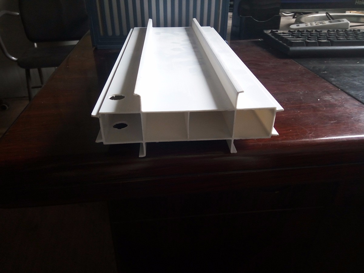 玉溪立面拉缝板 (1)150MM宽拉缝板